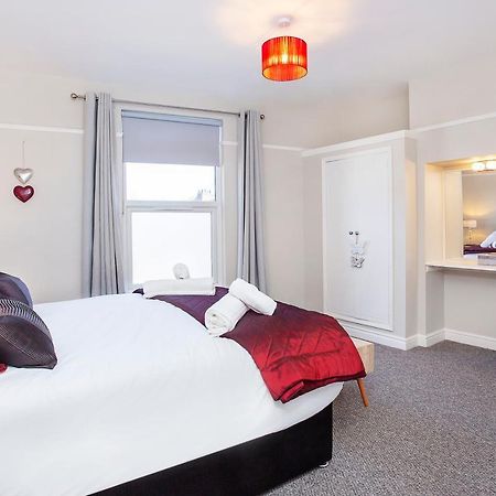 Courtyard Apartment Йорк Экстерьер фото